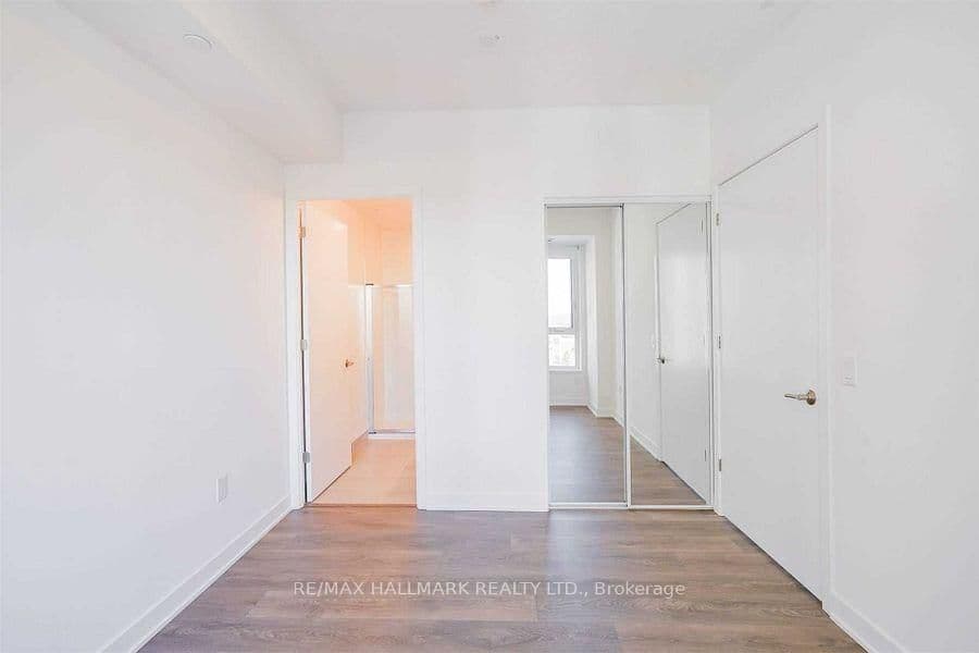 35 Tubman Avenue, Unit 921 thumbnail 14