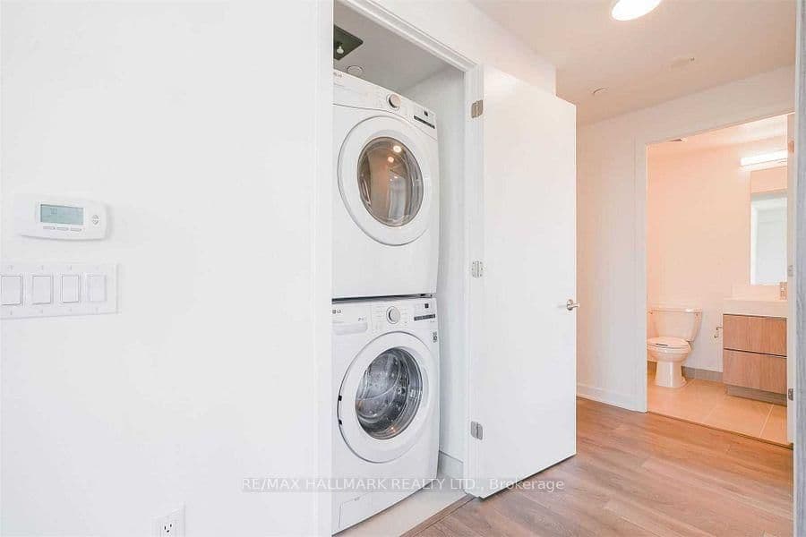 35 Tubman Avenue, Unit 921 thumbnail 17