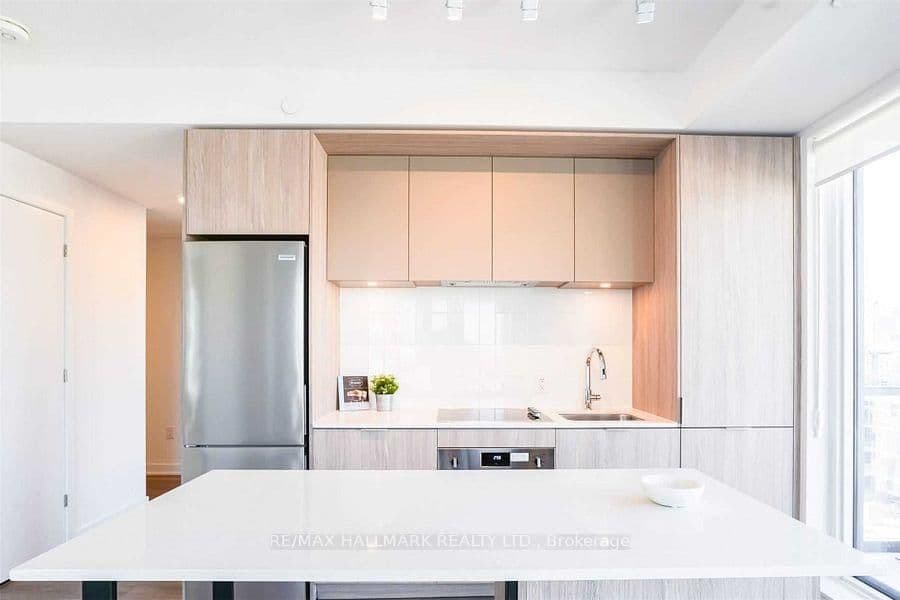 35 Tubman Avenue, Unit 921 thumbnail 4