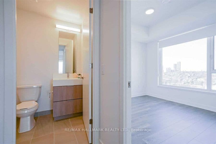 35 Tubman Avenue, Unit 921 thumbnail 9