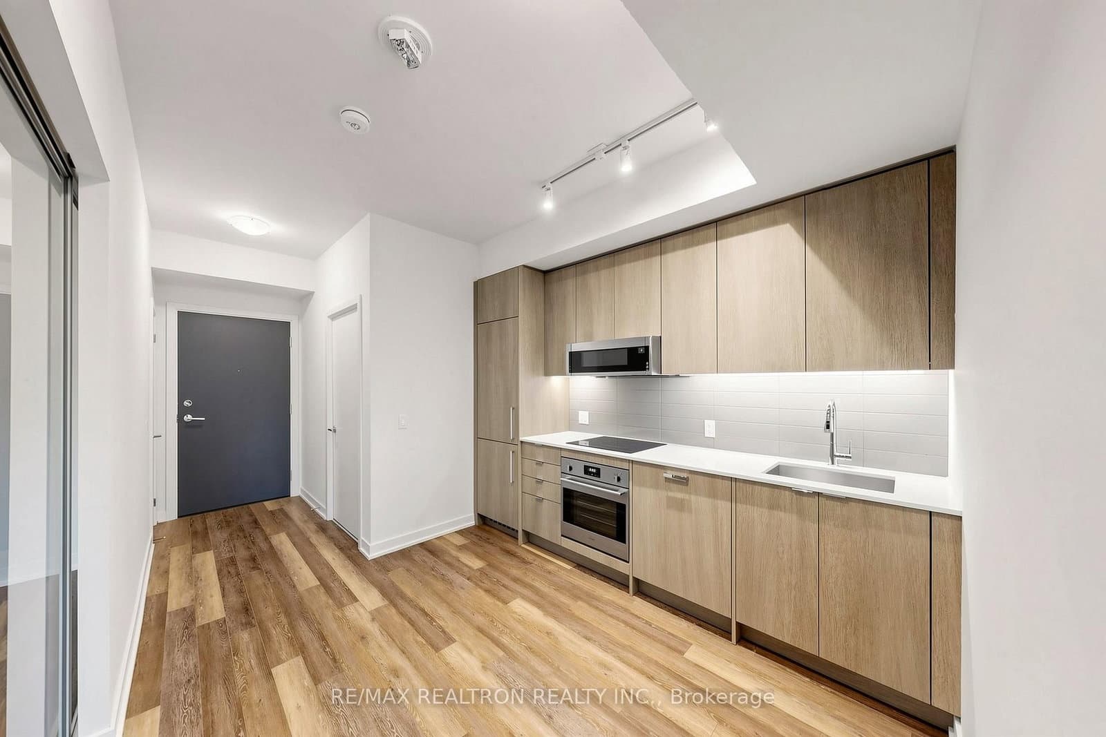 #701 - 250 Lawrence Avenue W