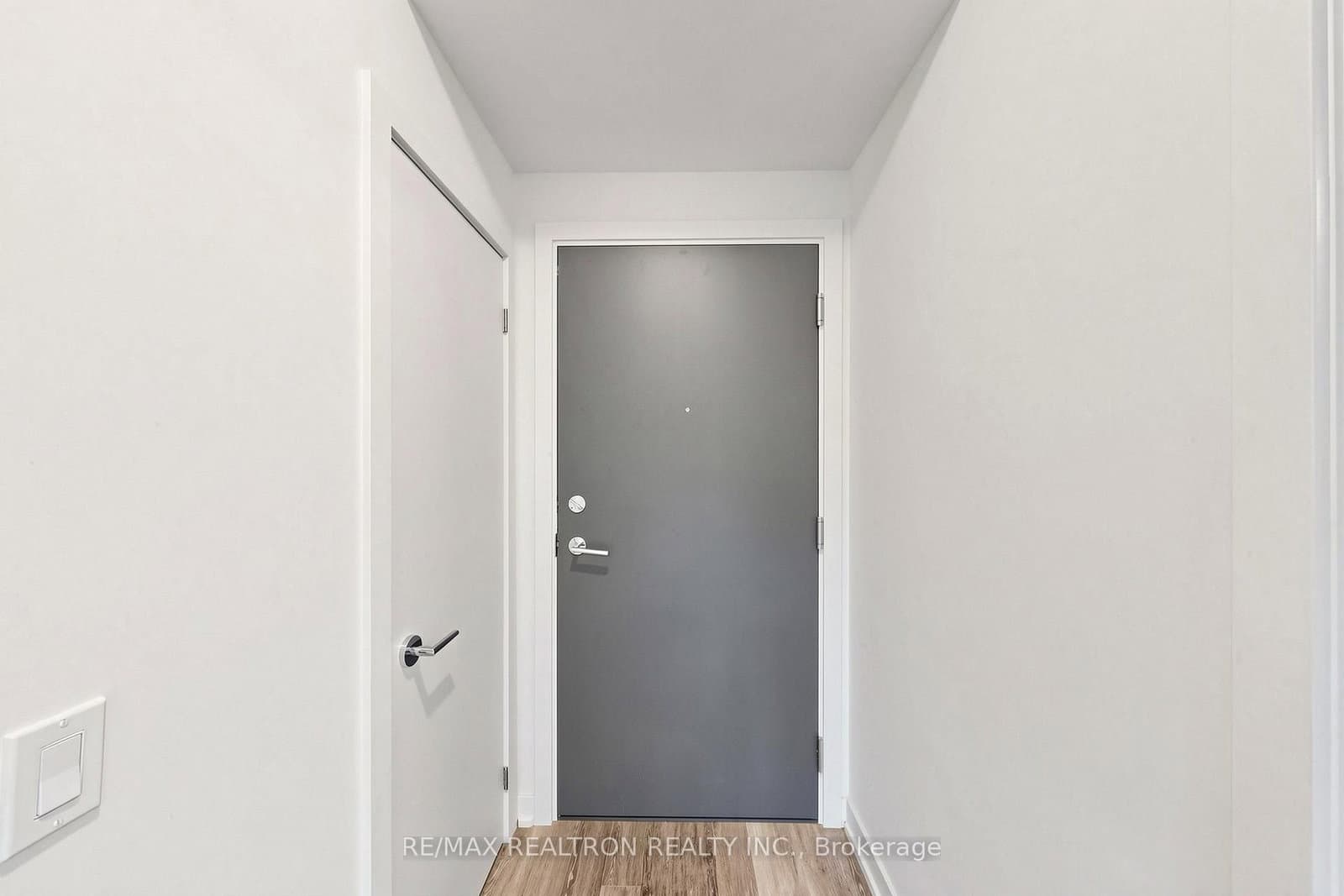 250 Lawrence Avenue W, Unit 701 thumbnail 12
