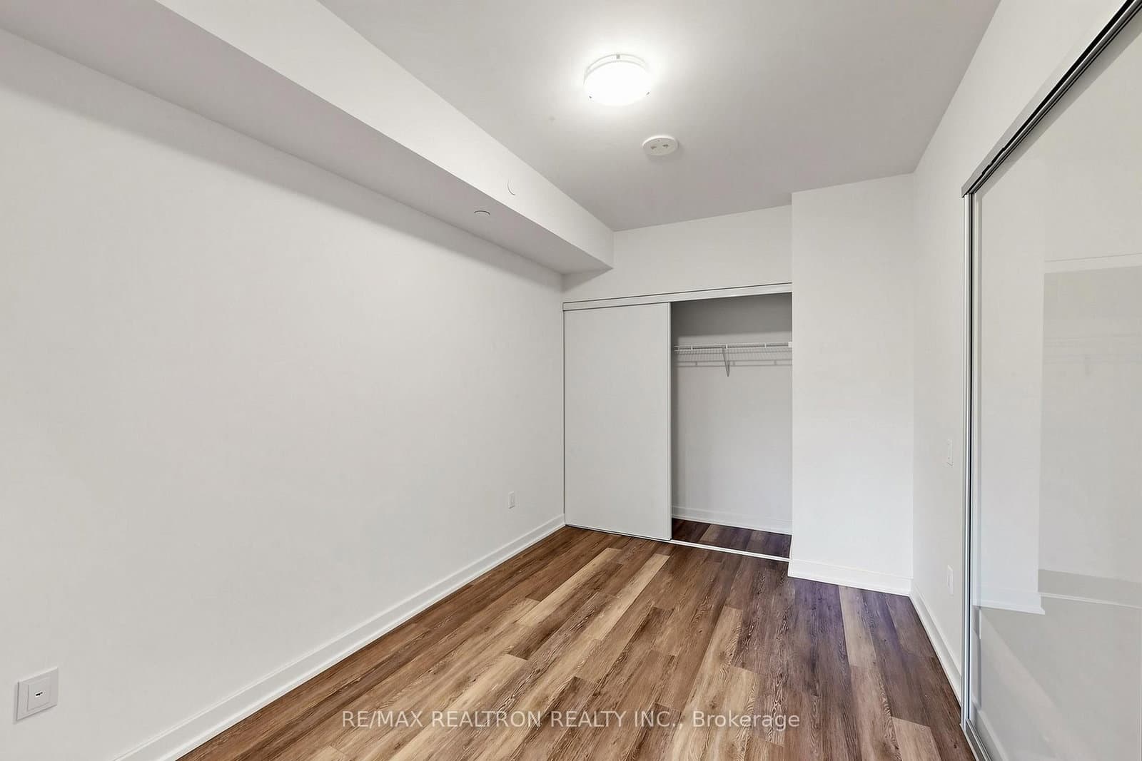 250 Lawrence Avenue W, Unit 701 thumbnail 18