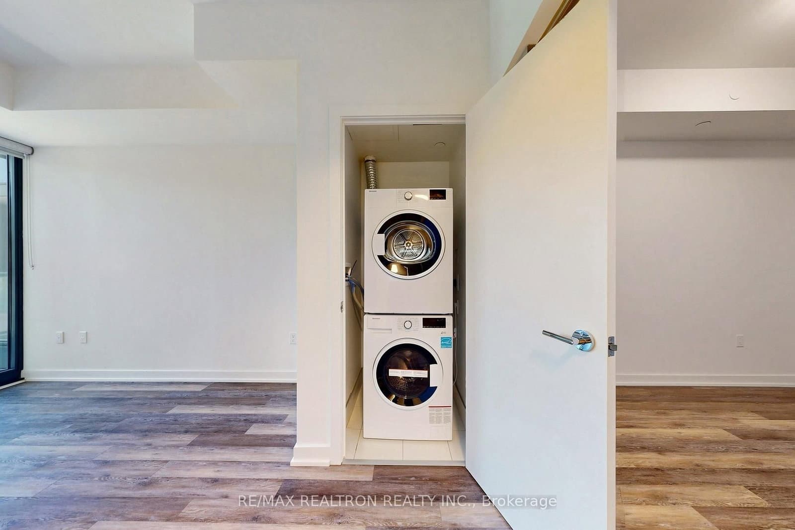 250 Lawrence Avenue W, Unit 701 thumbnail 22