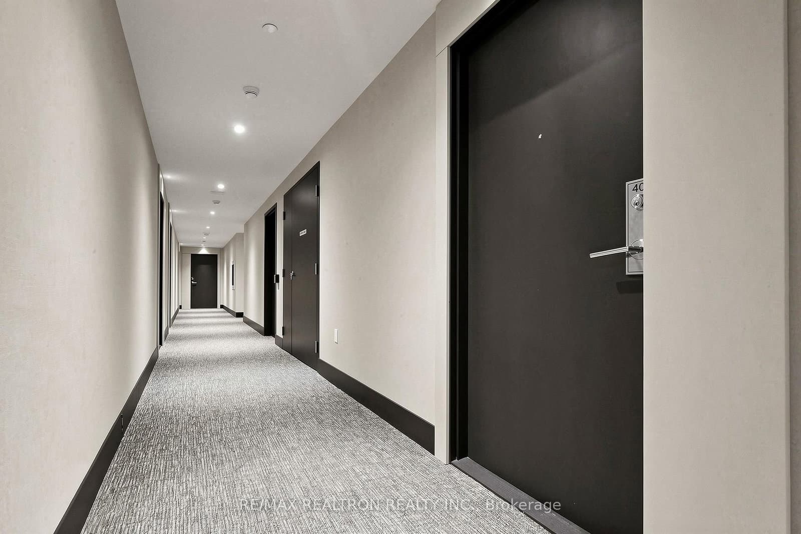250 Lawrence Avenue W, Unit 701 thumbnail 27
