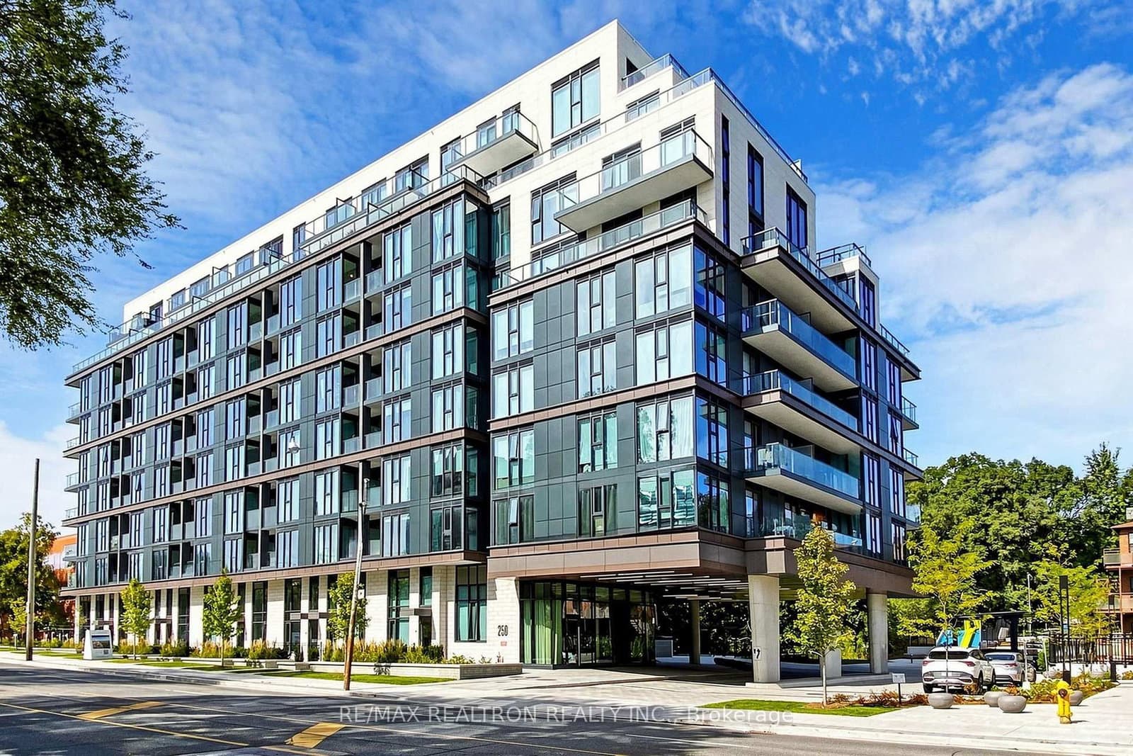 250 Lawrence Avenue W, Unit 701 thumbnail 31