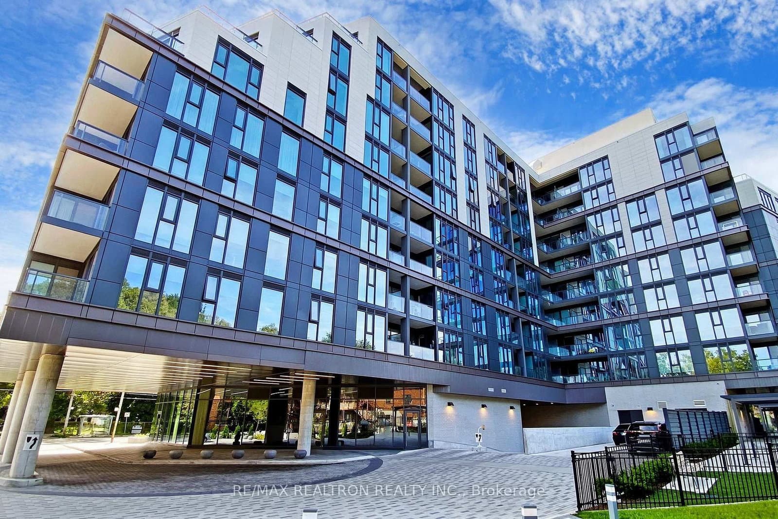 250 Lawrence Avenue W, Unit 701 thumbnail 33