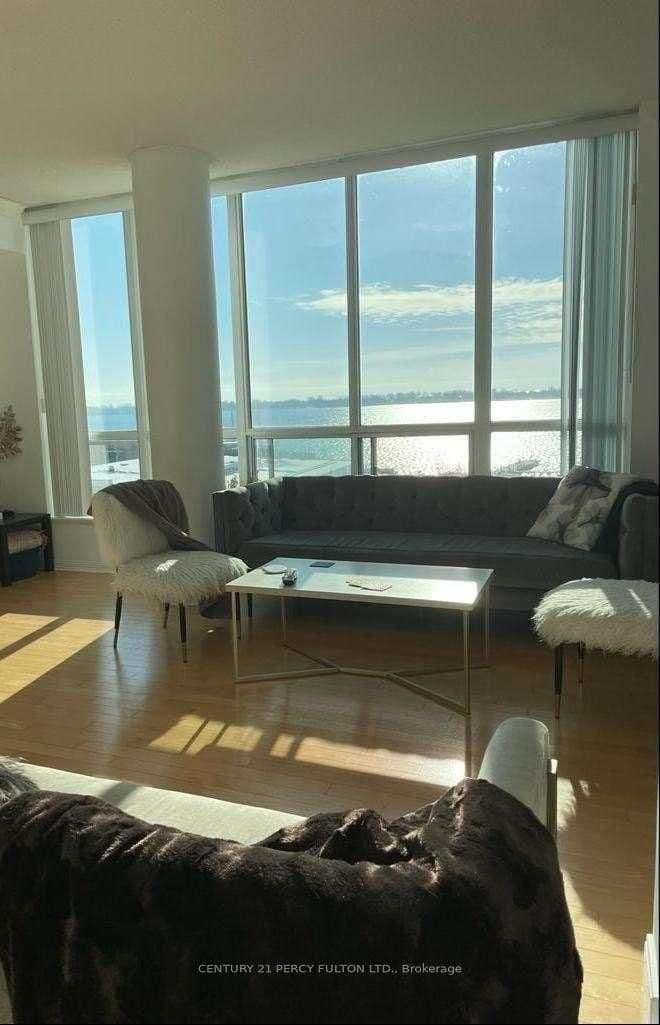 230 Queens Quay W, Unit 1016 thumbnail 4
