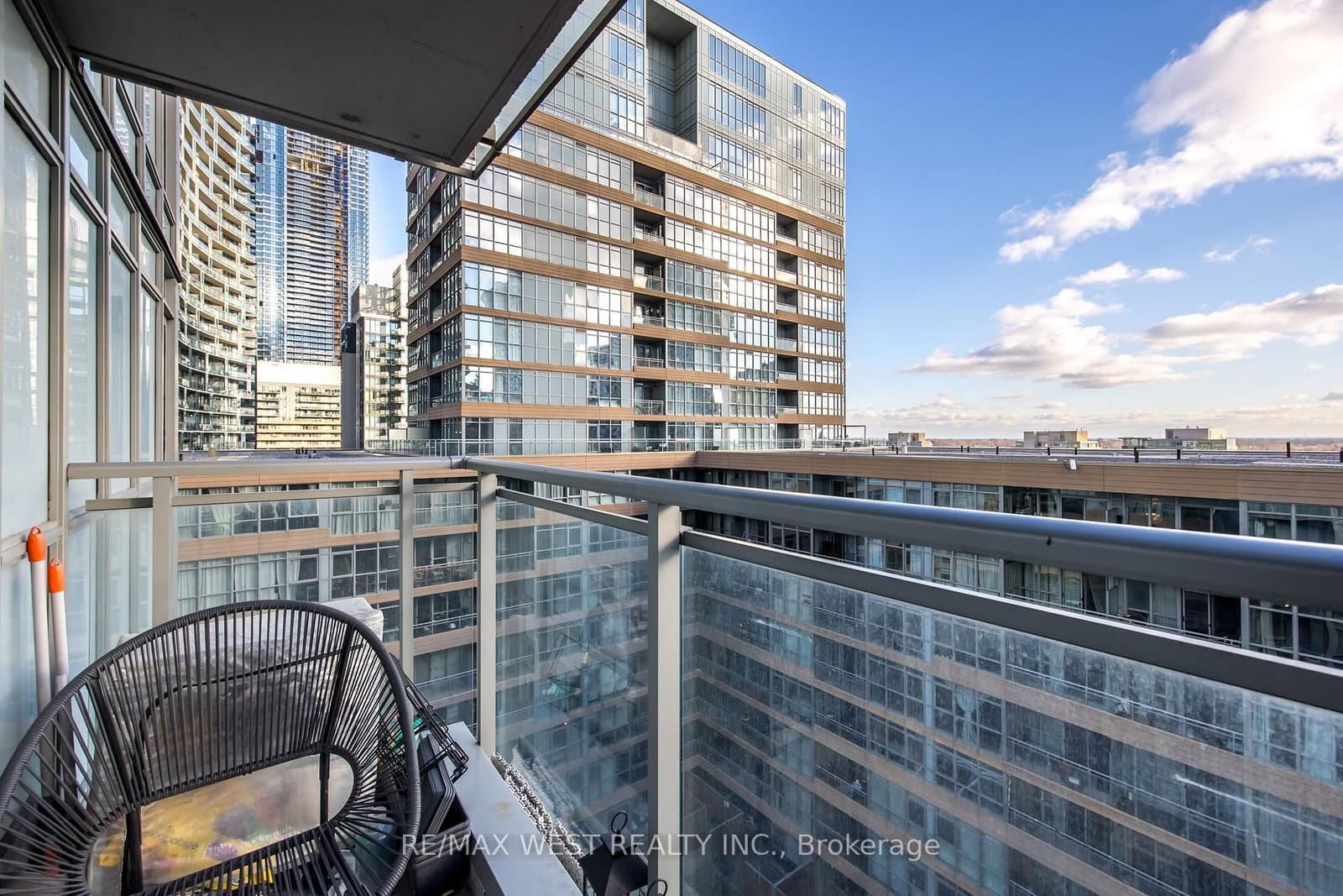 15 Iceboat Terrace, Unit 1106 thumbnail 16