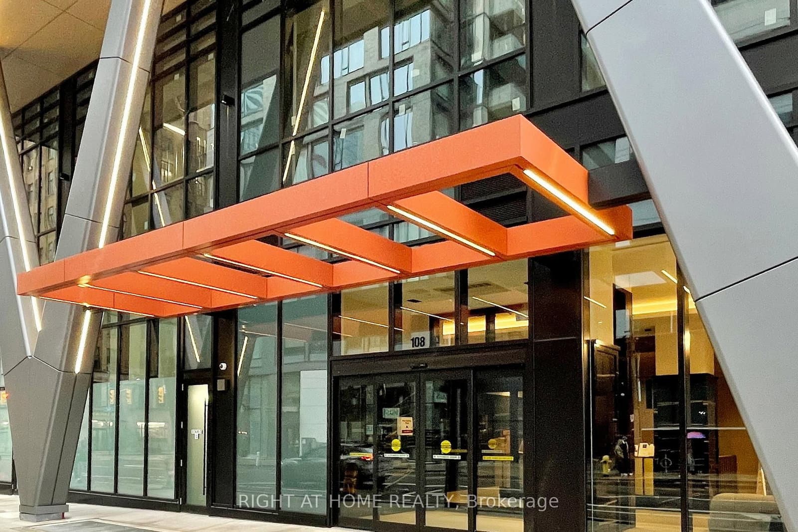108 Peter Street, Unit 3302 thumbnail 18