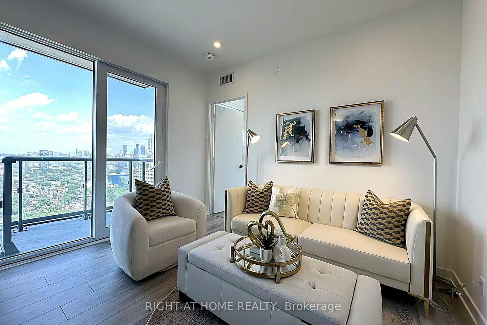 108 Peter Street, Unit 3302 thumbnail 5