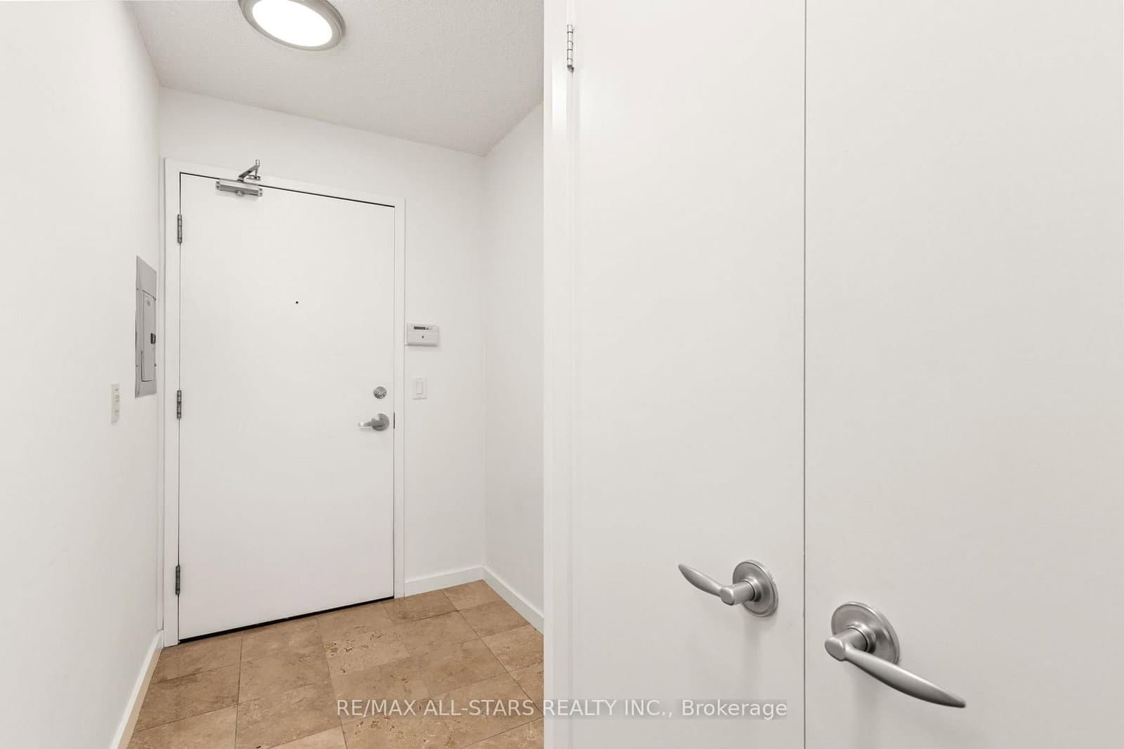 208 Queens Quay W, Unit 804 thumbnail 21