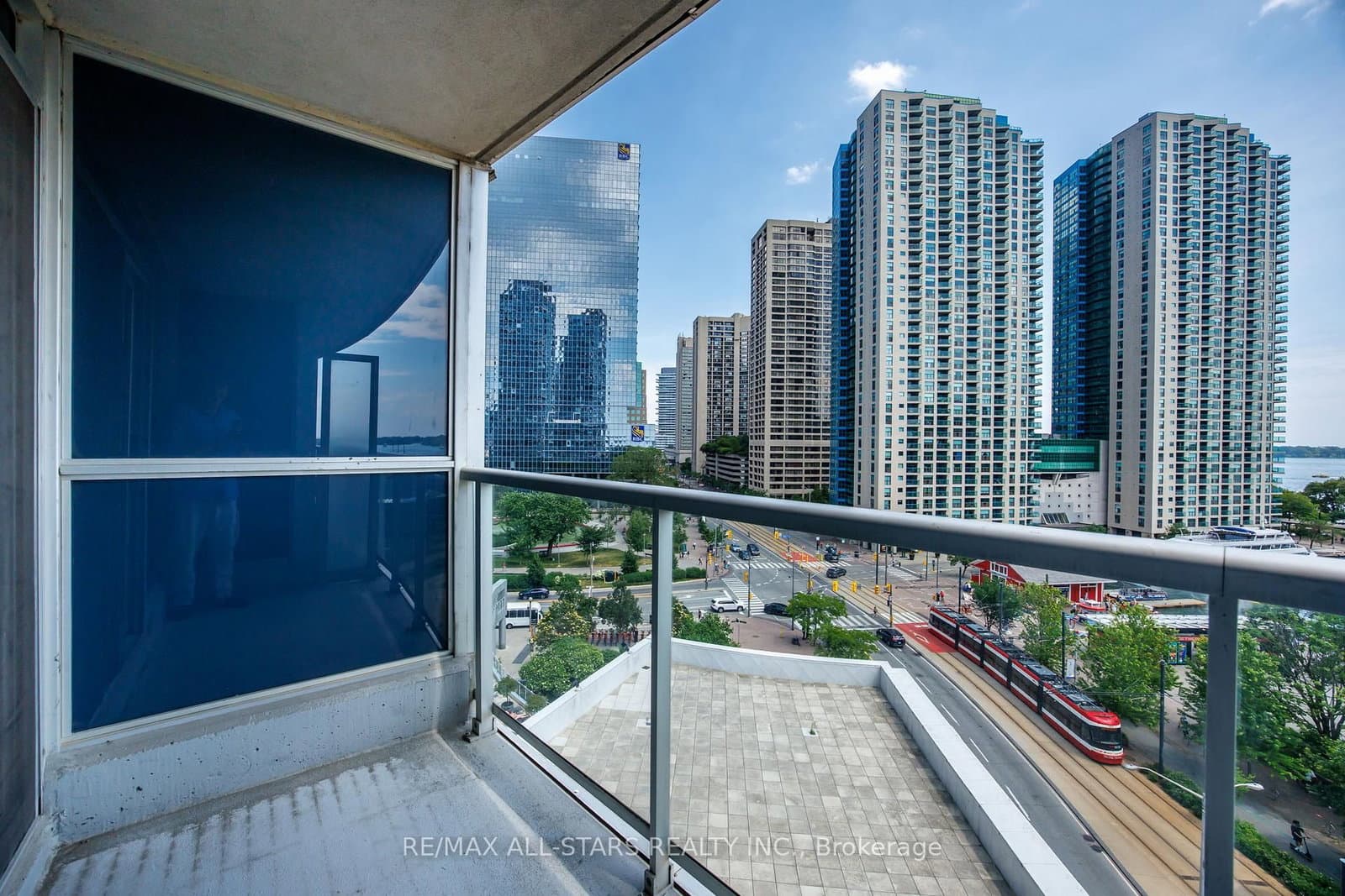 208 Queens Quay W, Unit 804 thumbnail 24