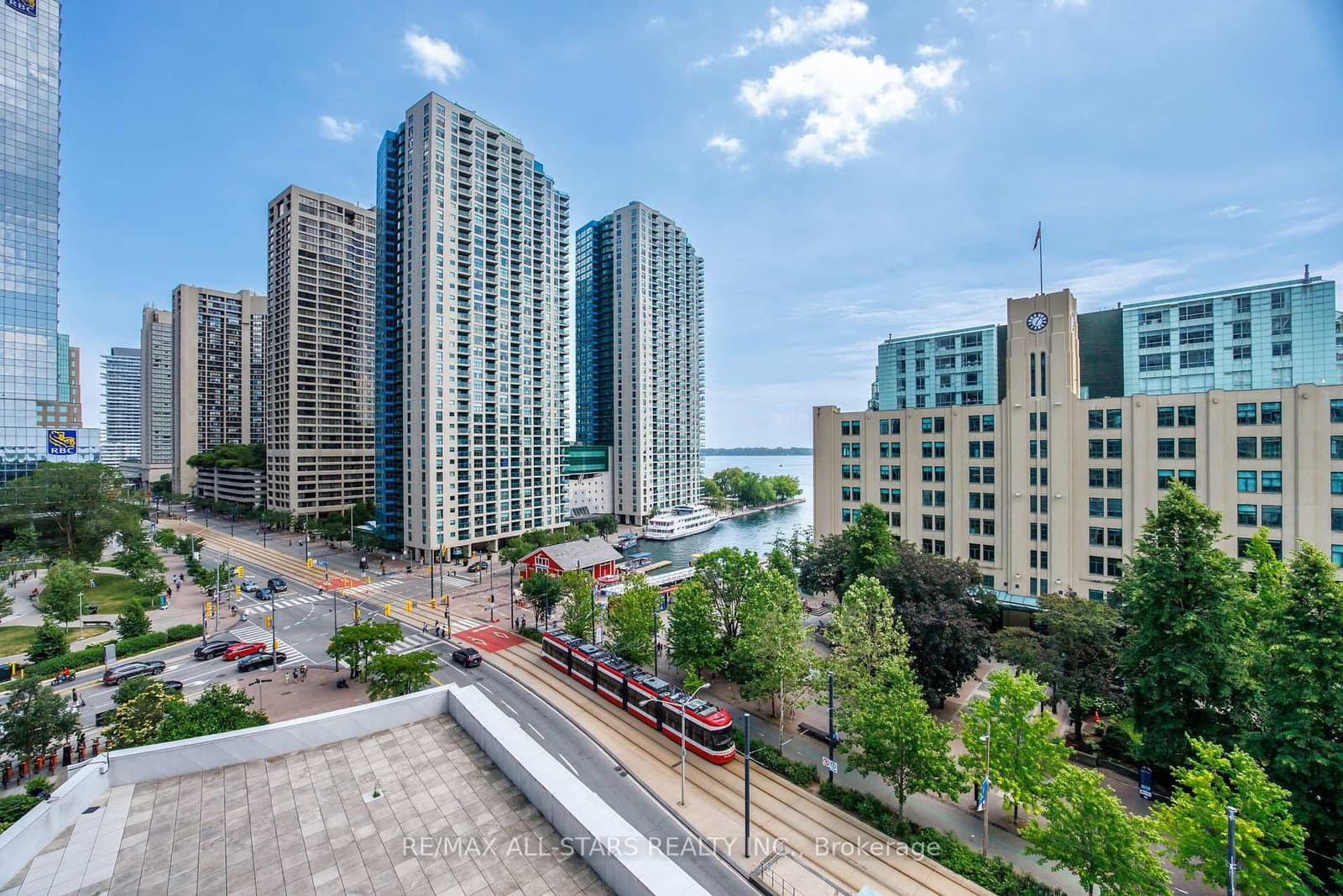 208 Queens Quay W, Unit 804 thumbnail 5
