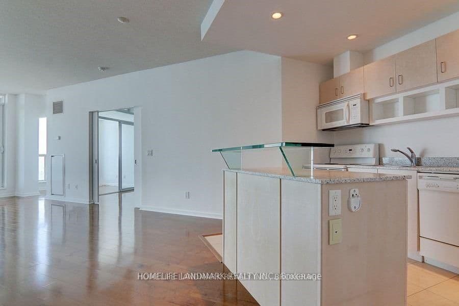 208 Queens Quay W, Unit 3409 thumbnail 17