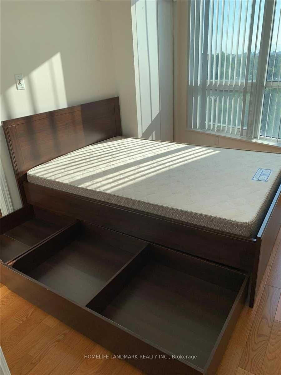 18 Holmes Avenue, Unit 702 thumbnail 9