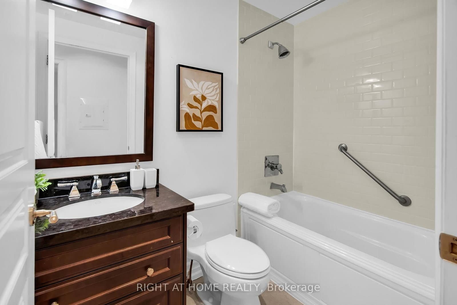 20 Burkebrook Place, Unit 306 thumbnail 17
