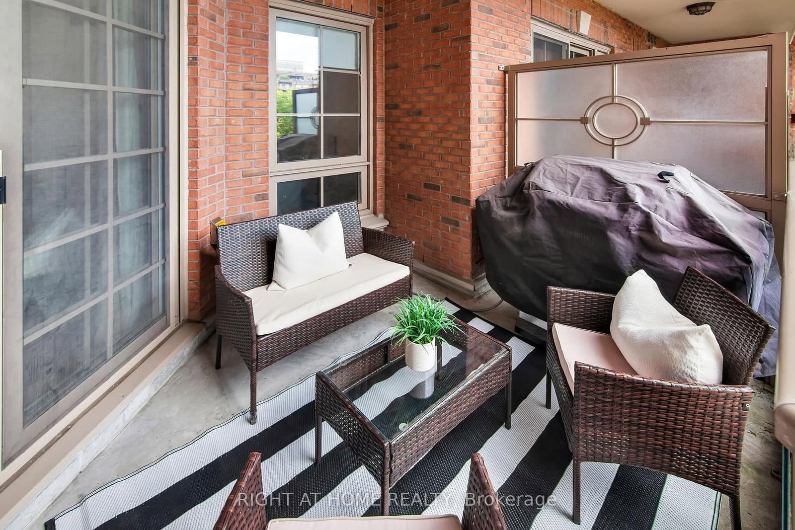 20 Burkebrook Place, Unit 306 thumbnail 20