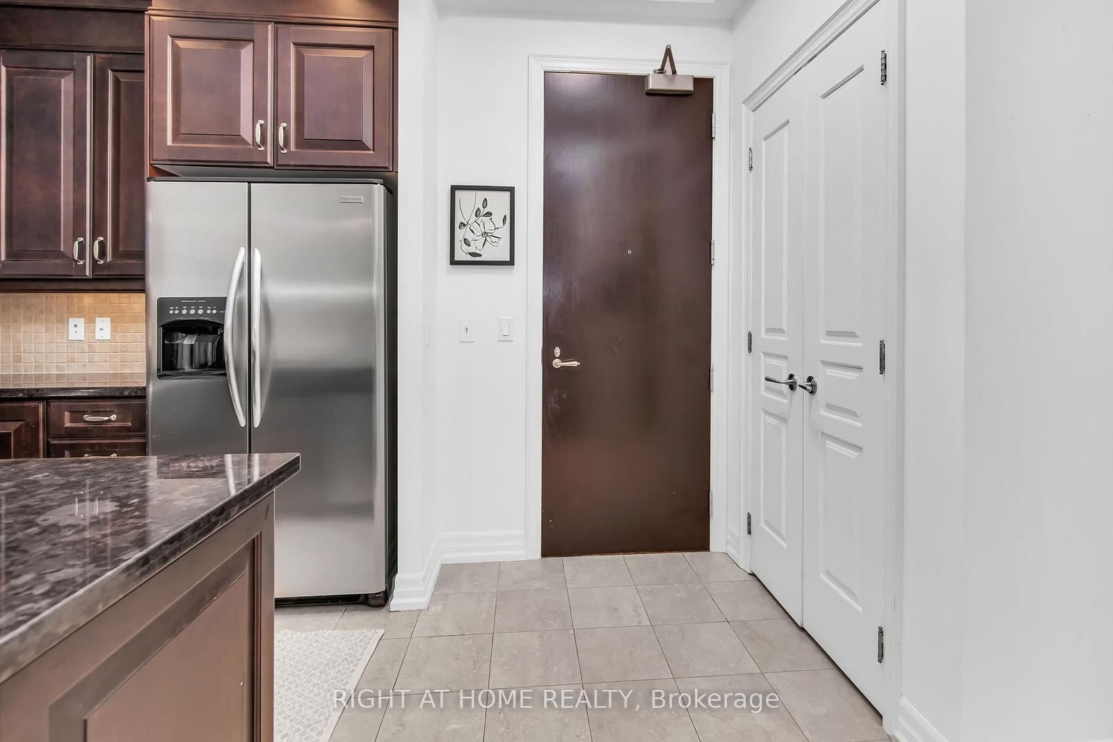 20 Burkebrook Place, Unit 306 thumbnail 7
