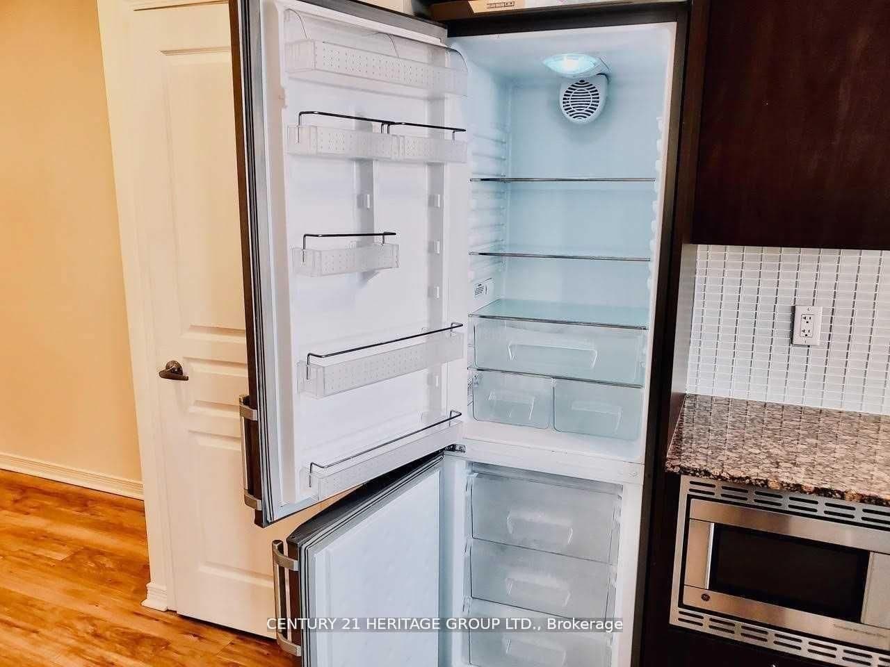 352 Front Street W, Unit 2314 thumbnail 14