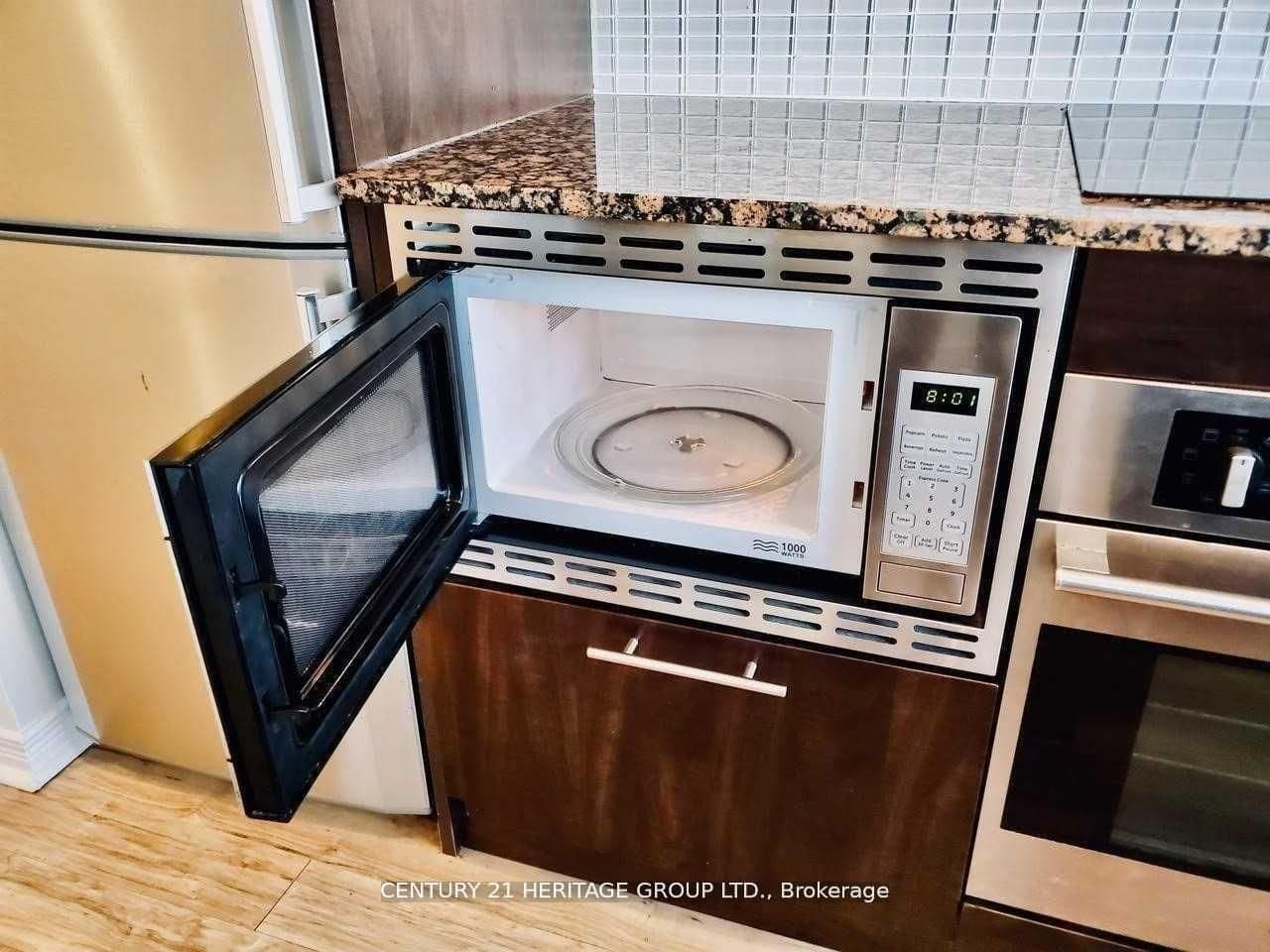 352 Front Street W, Unit 2314 thumbnail 9