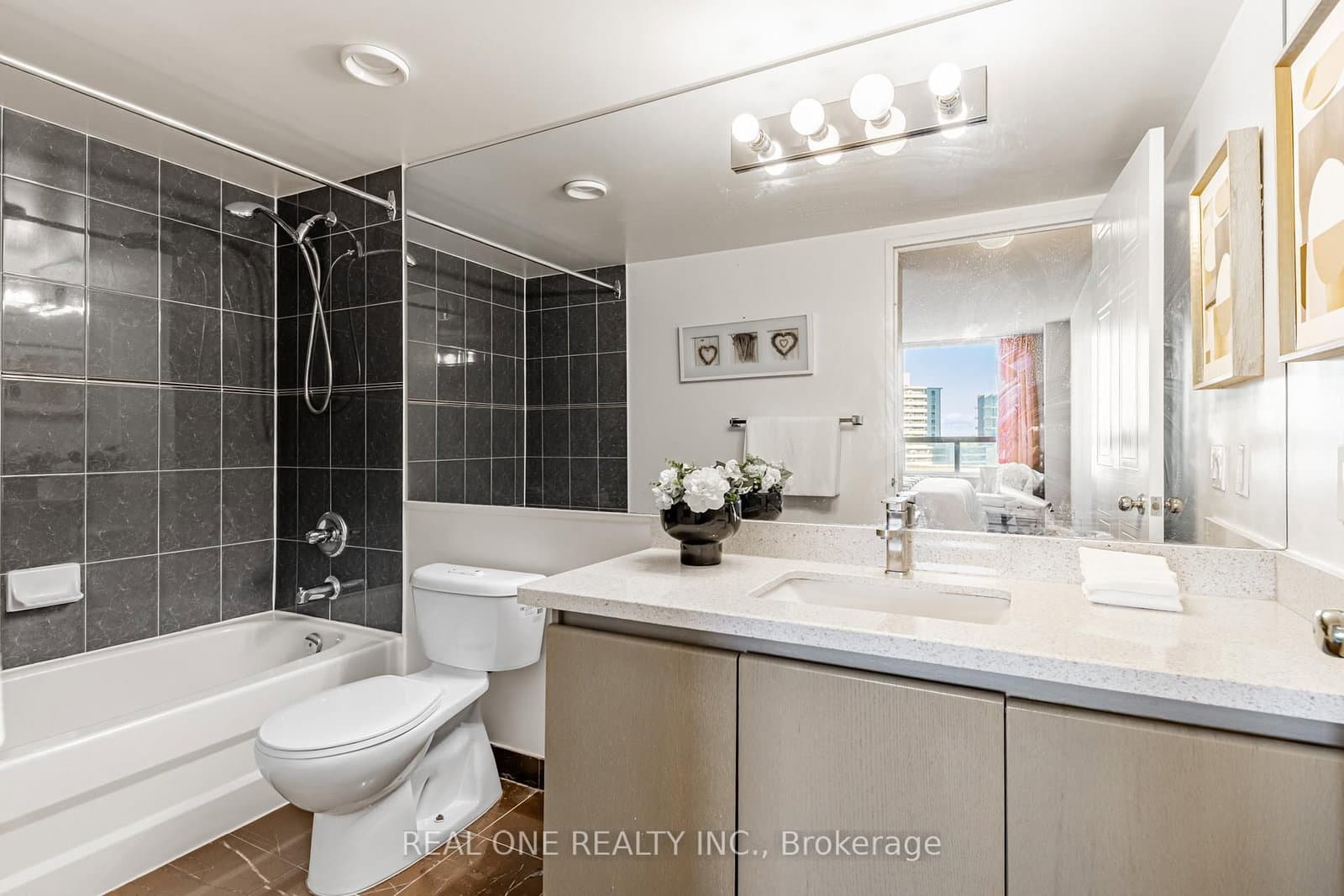 238 Doris Avenue, Unit 1503 thumbnail 16