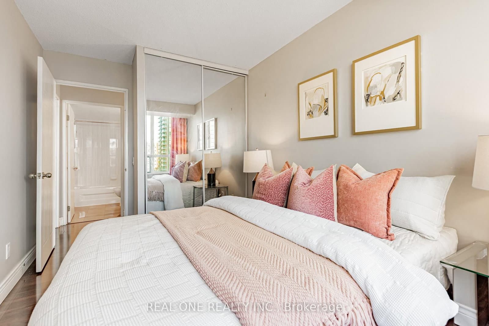 238 Doris Avenue, Unit 1503 thumbnail 19