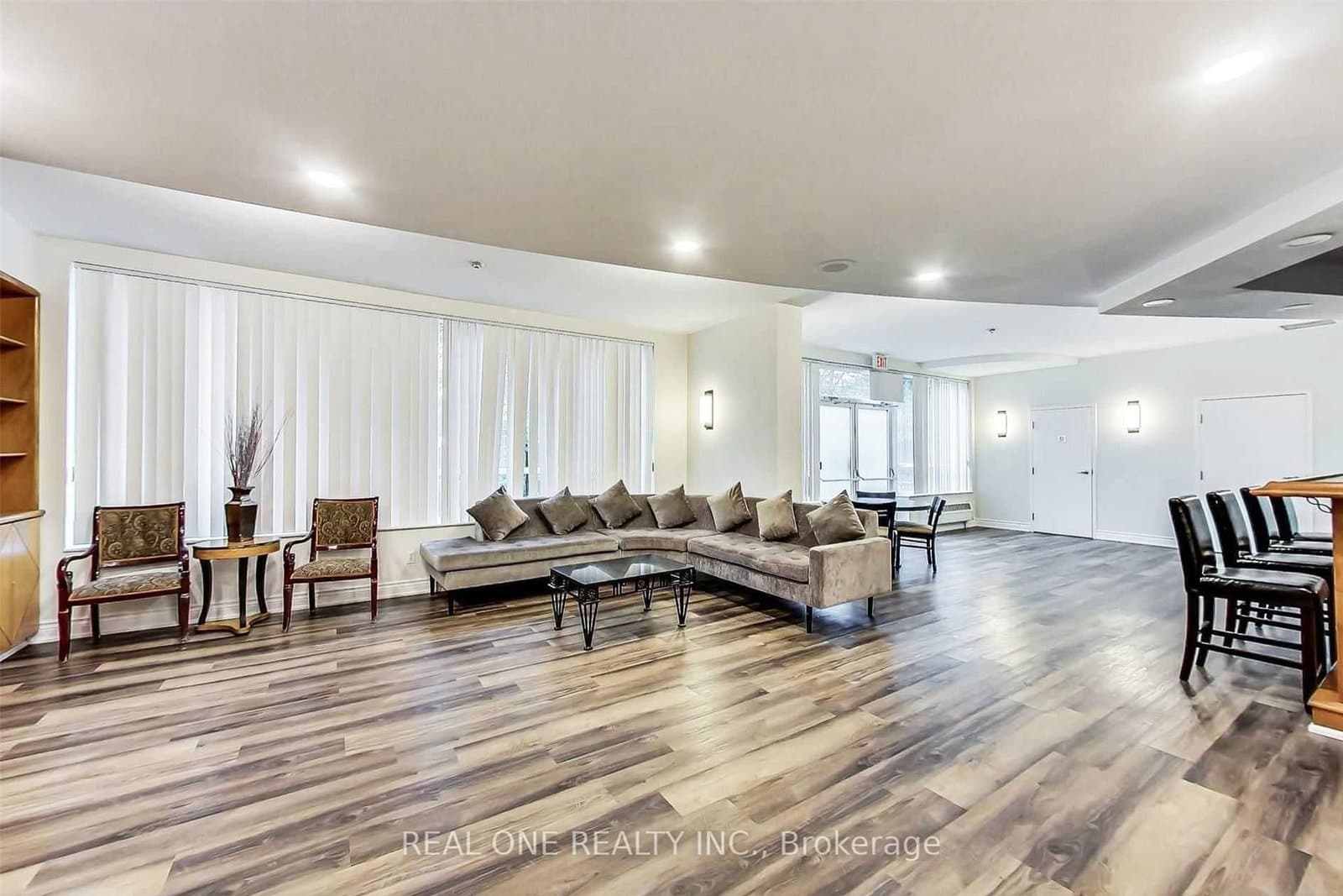 238 Doris Avenue, Unit 1503 thumbnail 30