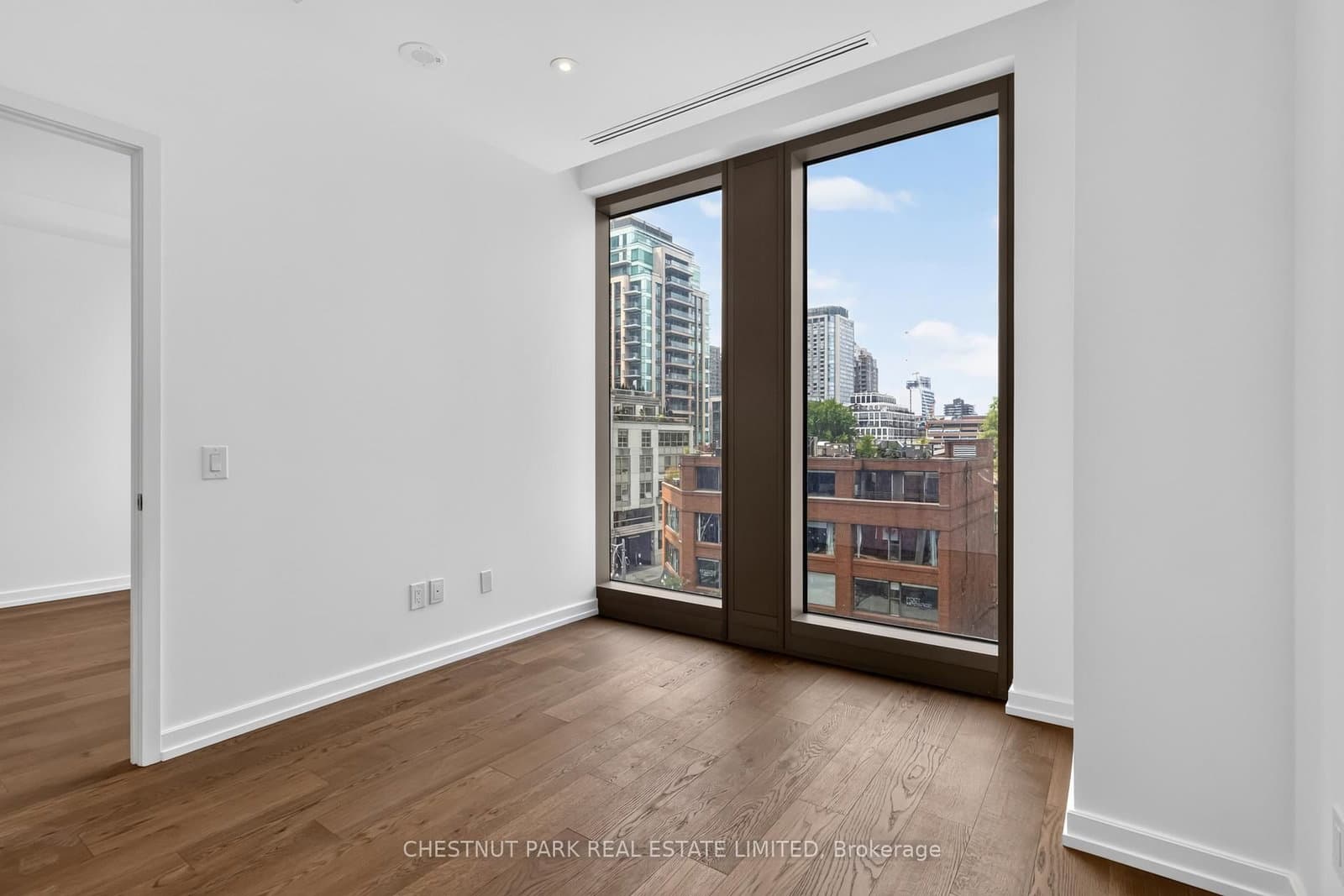 1315 Bay Street, Unit 504 thumbnail 20