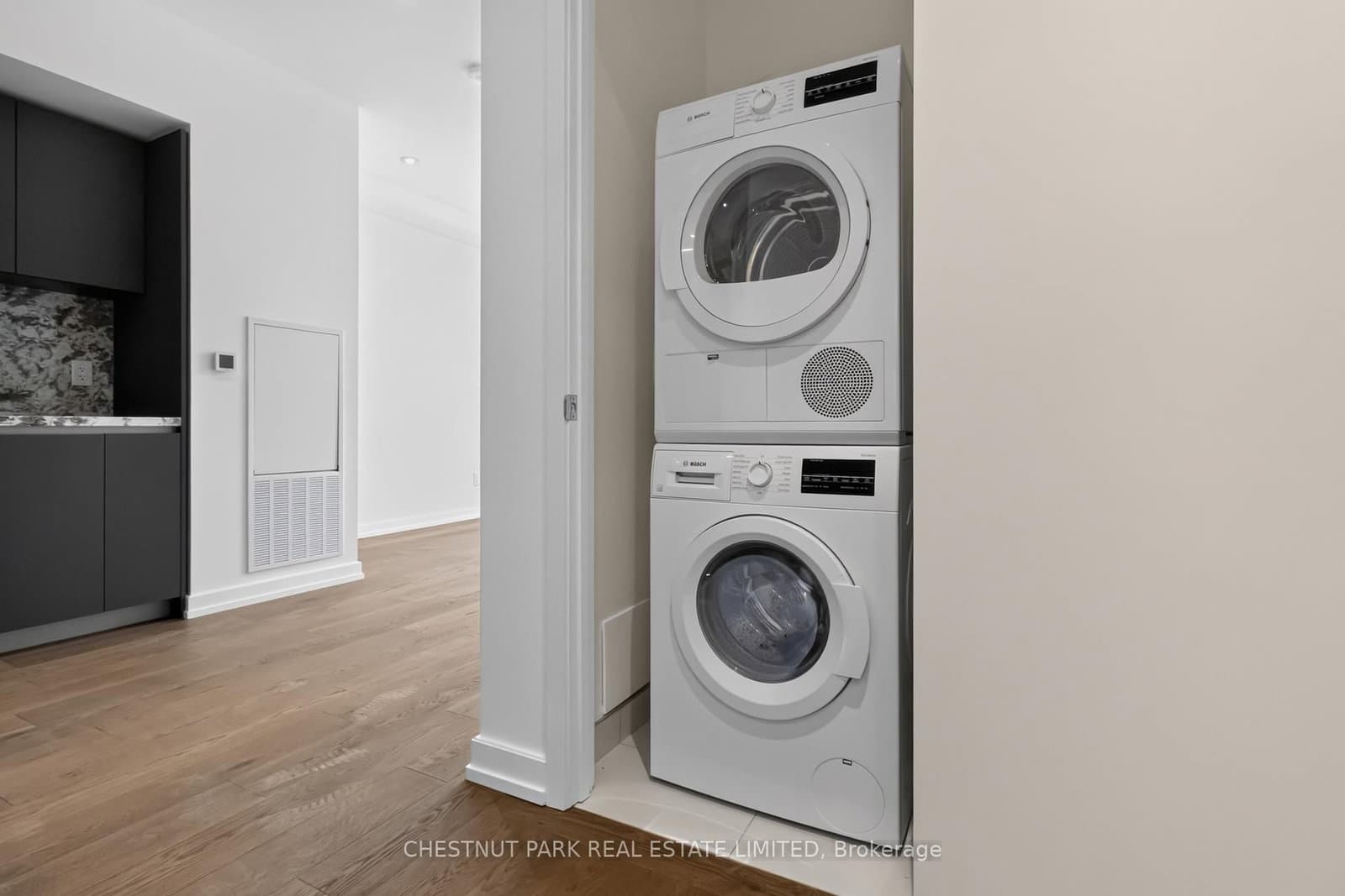 1315 Bay Street, Unit 504 thumbnail 23