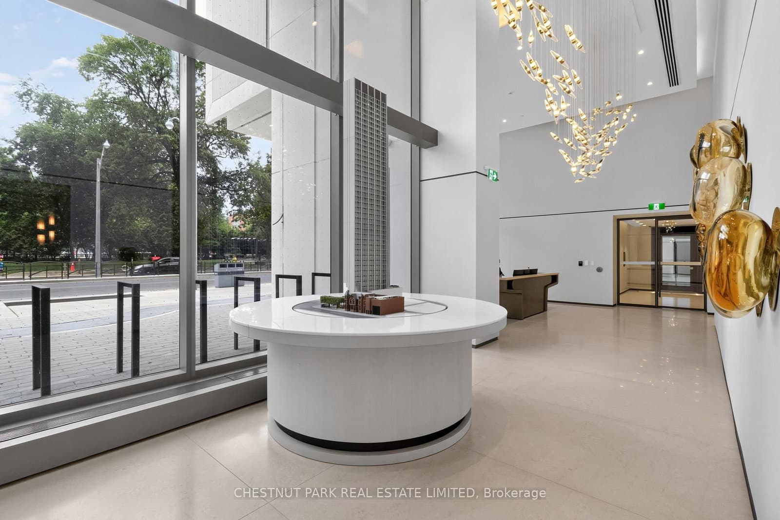 1315 Bay Street, Unit 504 thumbnail 3