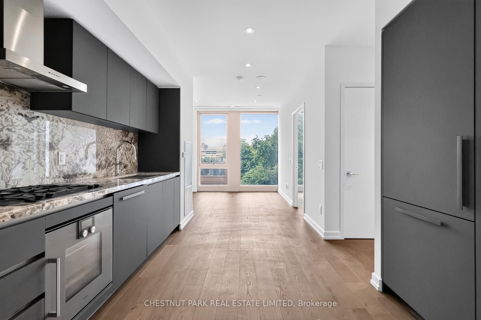 1315 Bay Street, Unit 504 thumbnail 5