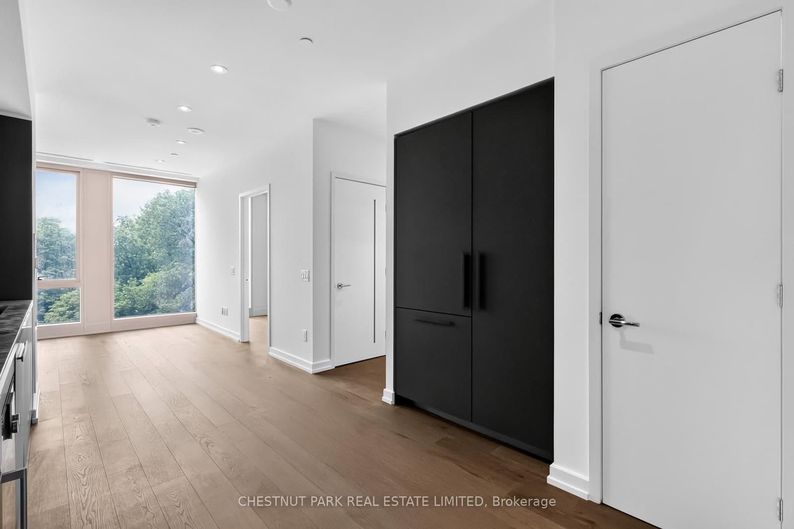 1315 Bay Street, Unit 504 thumbnail 8