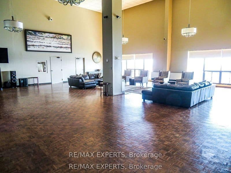 33 Harbour Square, Unit 1013 thumbnail 22