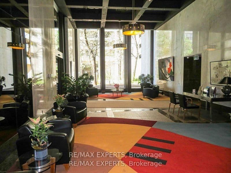 33 Harbour Square, Unit 1013 thumbnail 27