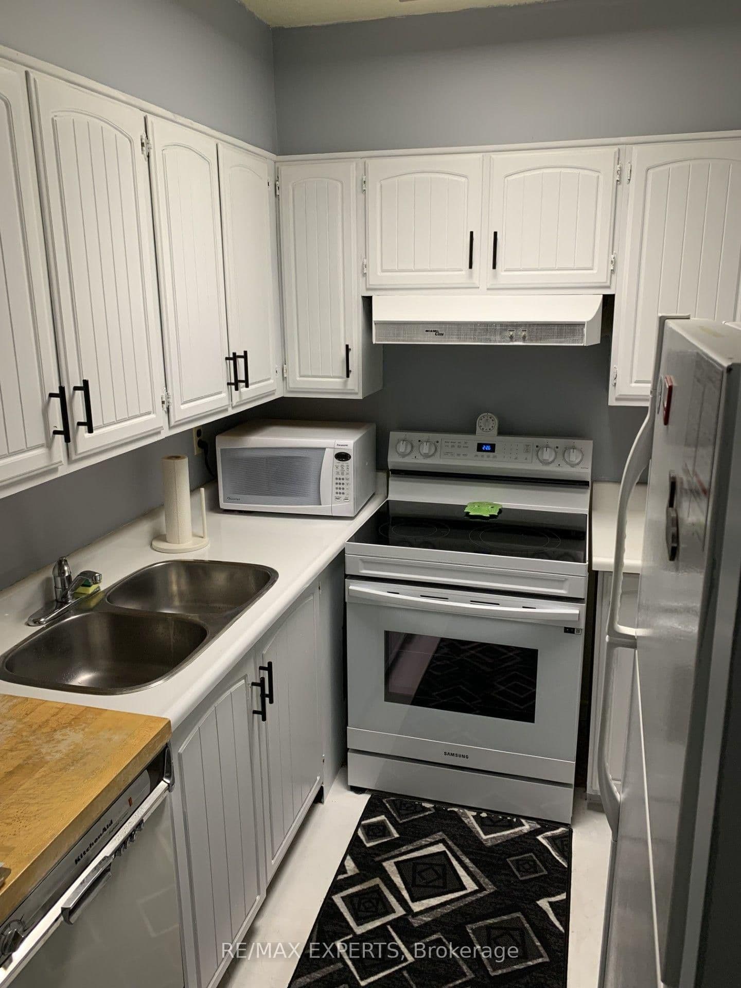 33 Harbour Square, Unit 1013 thumbnail 7