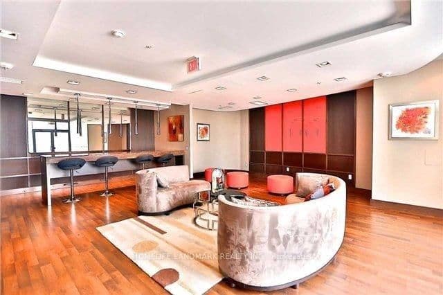 5740 Yonge Street, Unit 302 thumbnail 6