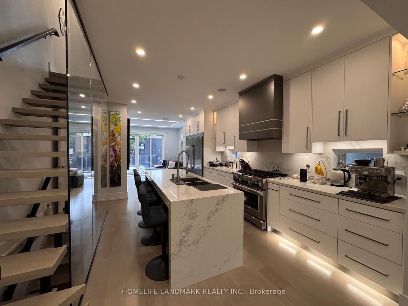 17 Hocken Avenue thumbnail 5
