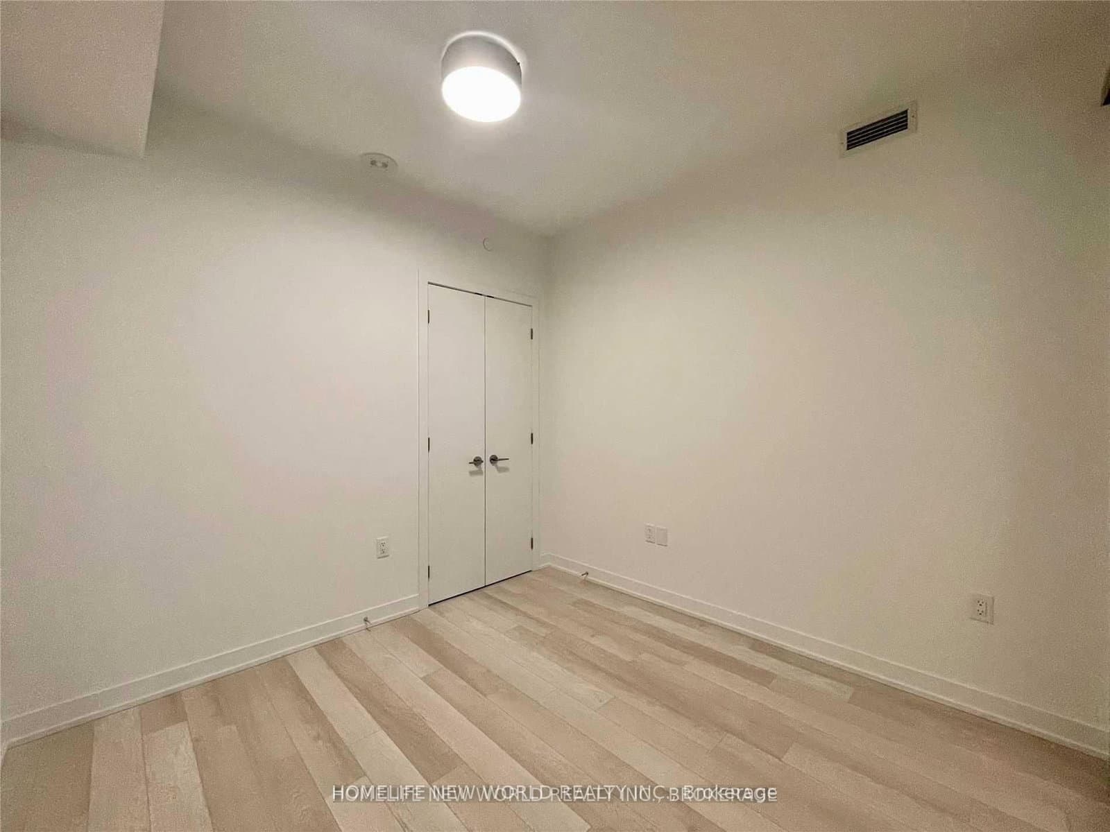 357 King Street W, Unit 3605 thumbnail 3