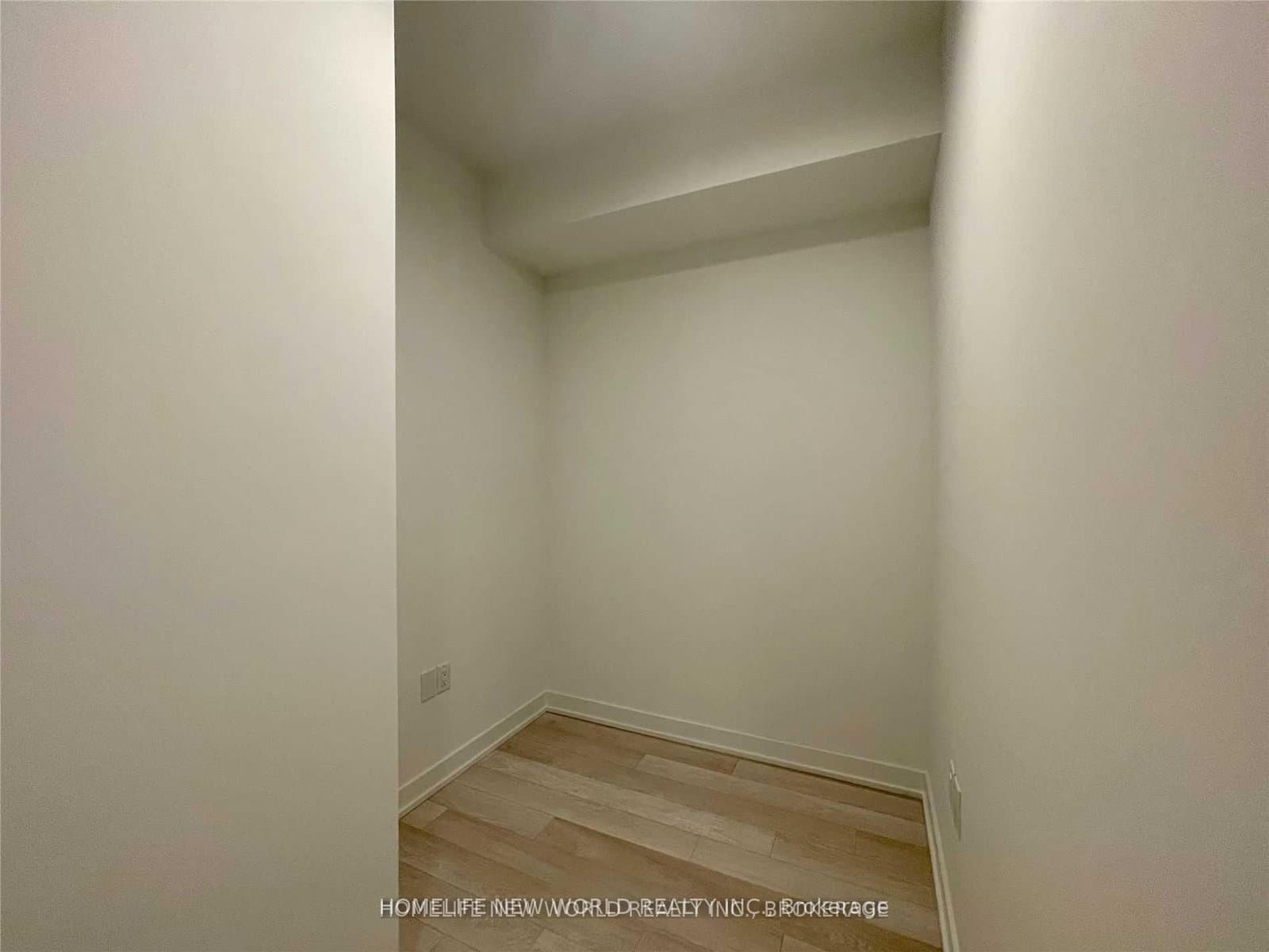 357 King Street W, Unit 3605 thumbnail 5