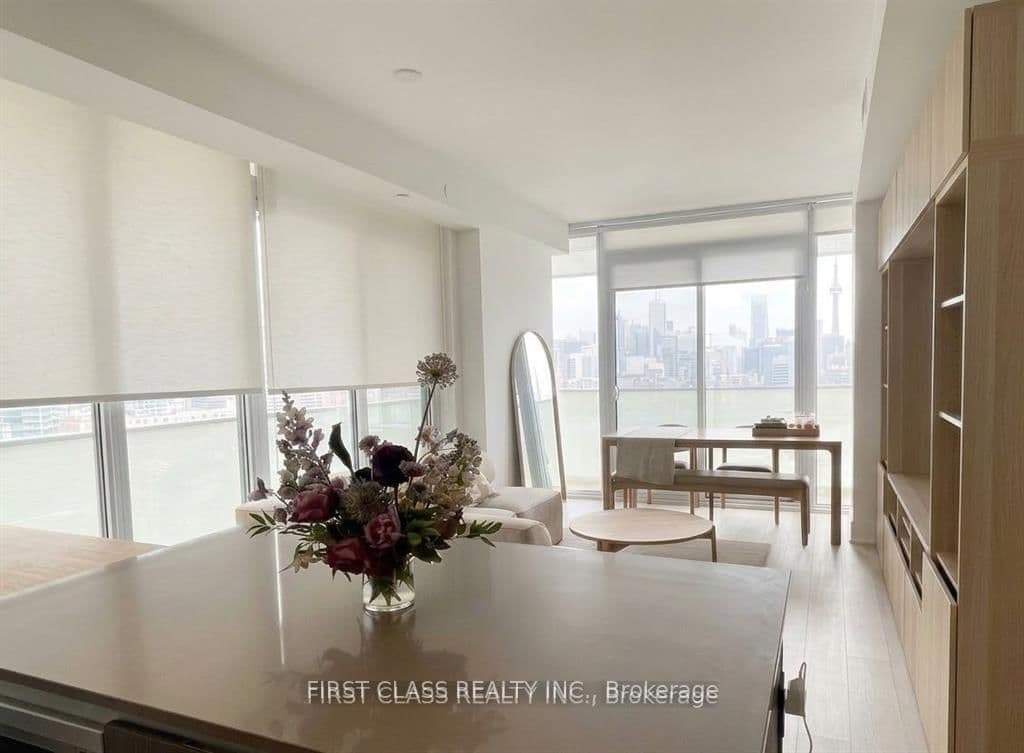 200 Bloor Street W, Unit 1405 thumbnail 8