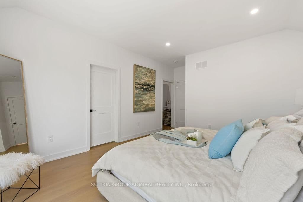 80 Bude Street thumbnail 26