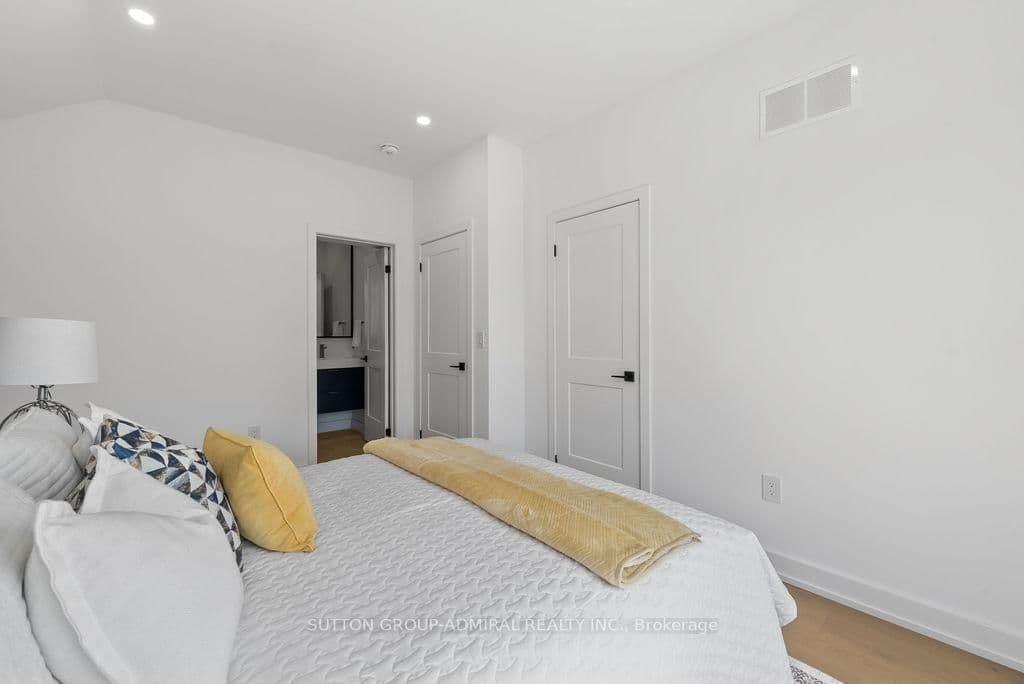 80 Bude Street thumbnail 31