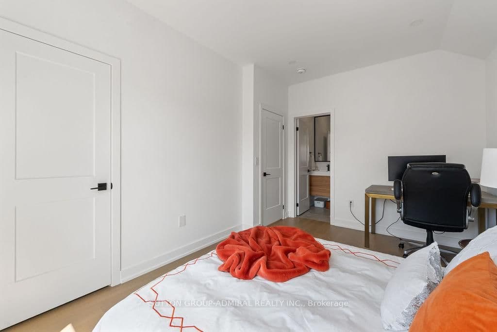 80 Bude Street thumbnail 34