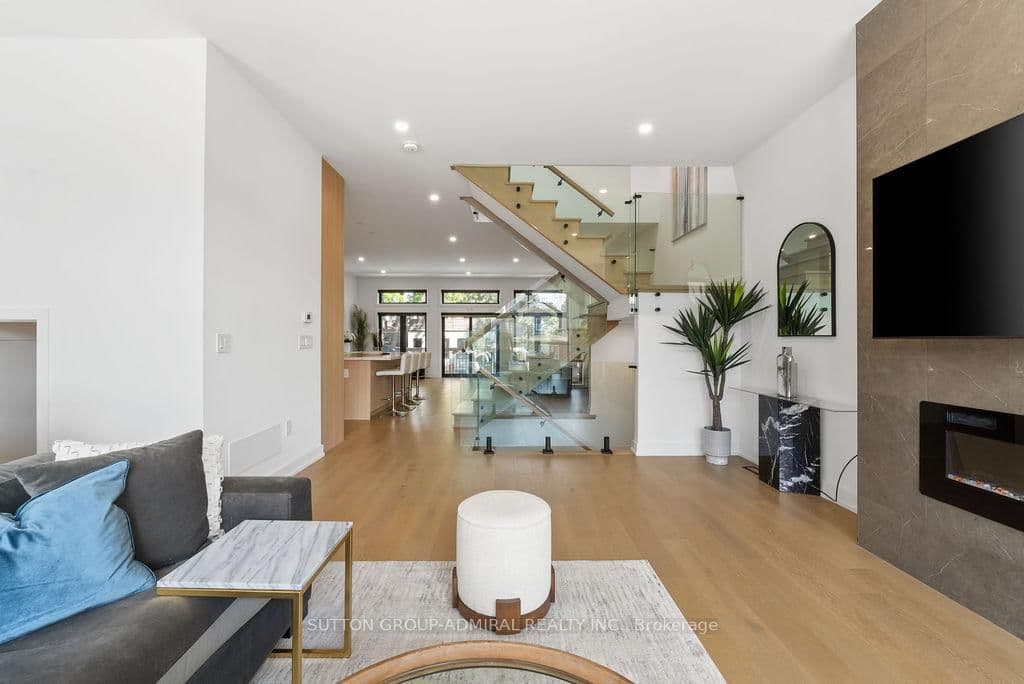 80 Bude Street thumbnail 8