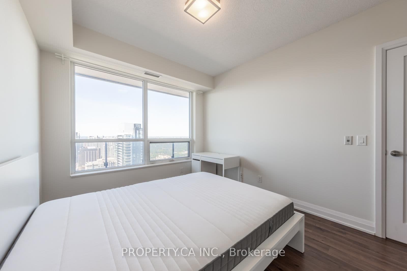 5 Sheppard Avenue E, Unit 3422 thumbnail 23