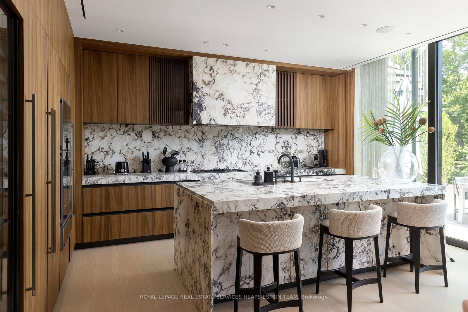 7 Dale Avenue, Unit PH1 thumbnail 13