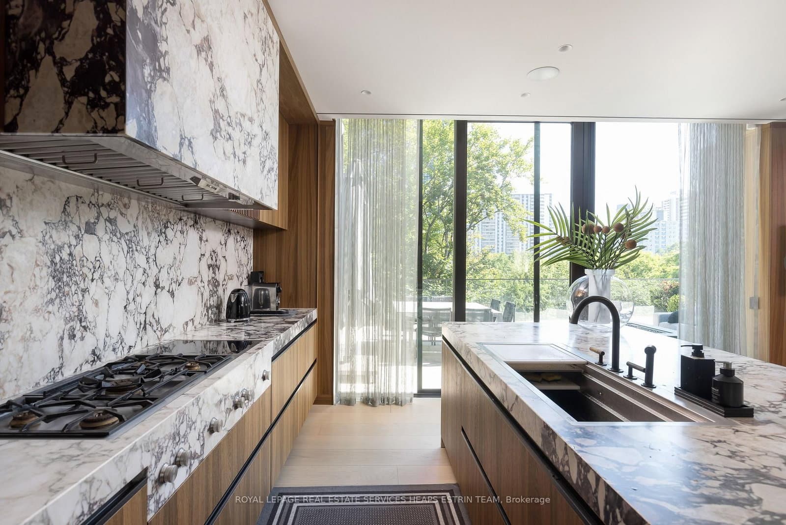 7 Dale Avenue, Unit PH1 thumbnail 14