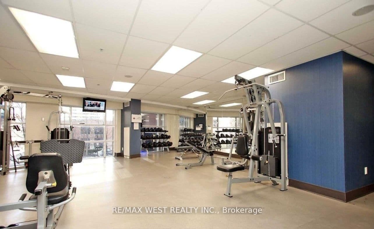 23 Sheppard Avenue E, Unit 2107 thumbnail 18