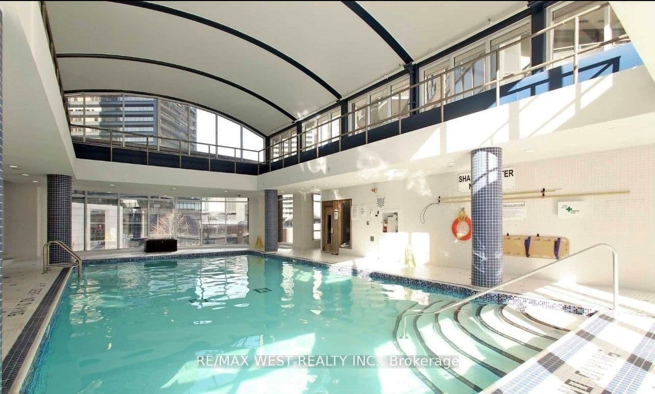 23 Sheppard Avenue E, Unit 2107 thumbnail 19